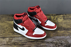 Jordan 1 Retro High OG 'Satin Red