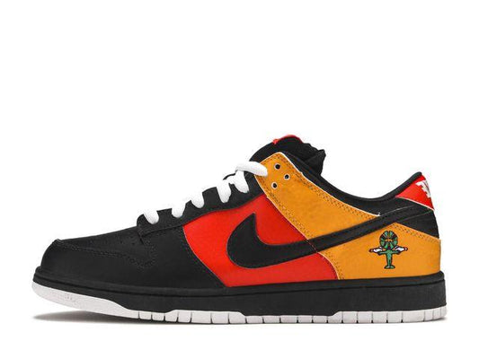 SB Dunk Low Roswell Raygun